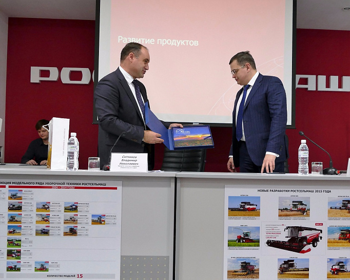 До конца 2016 года Ставрополье закупит 100 новых комбайнов